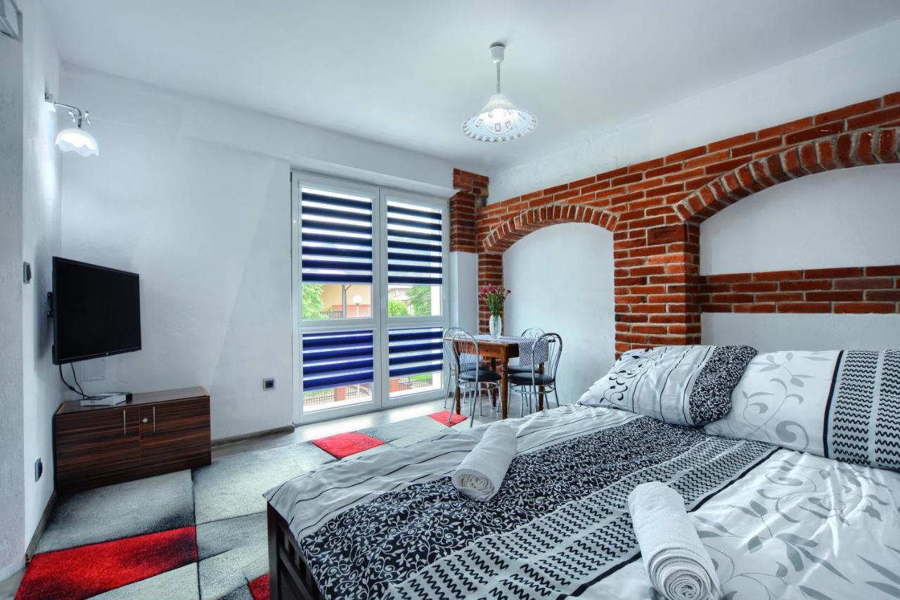 Ceglany Apartament 下乌斯奇基 外观 照片