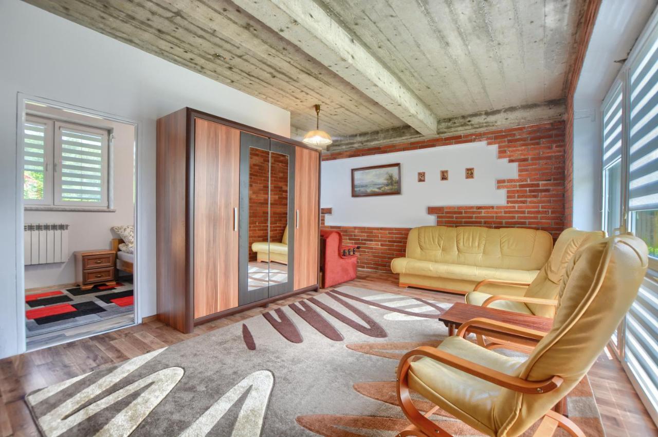 Ceglany Apartament 下乌斯奇基 外观 照片