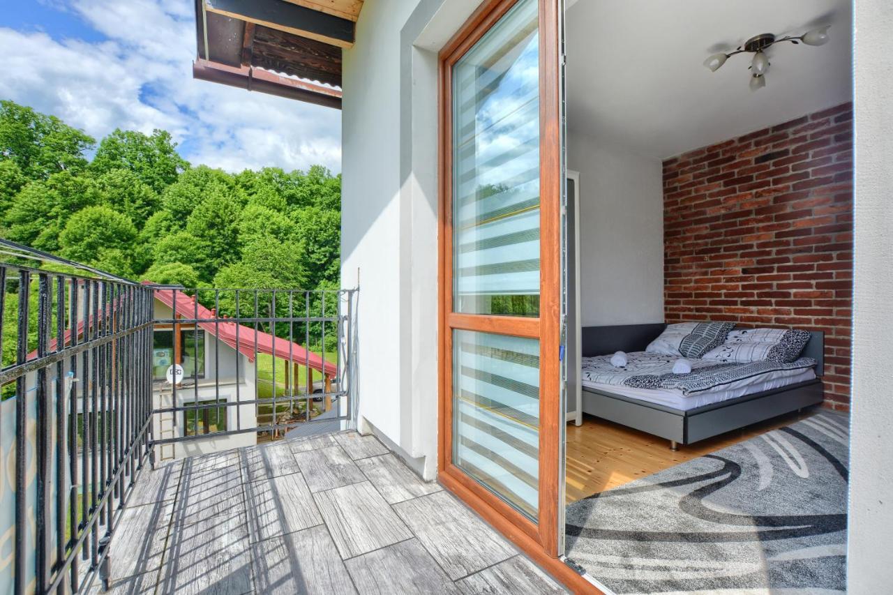 Ceglany Apartament 下乌斯奇基 外观 照片